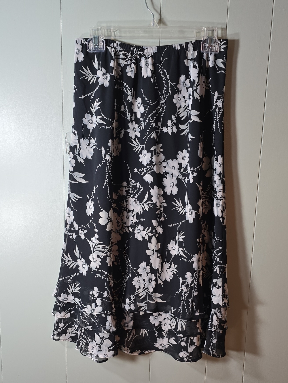Notations Black and White Floral Maxi Skirt